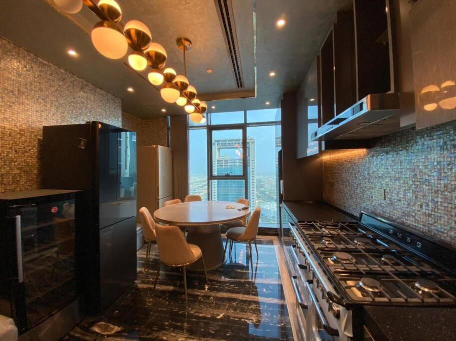 Luxurious 2br In Mbl Jlt Brand New *