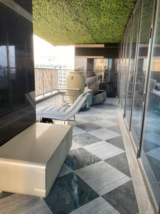 Luxurious 2br In Mbl Jlt Brand New